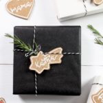 DIY weihnachtliche Kork-Anhänger für Geschenke + Weihnachtsbaum | PILOT PINTOR* + Give Away