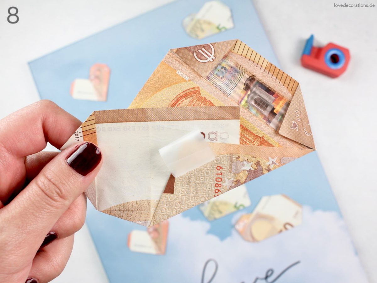 DIY Leinwand als Geldgeschenk mit Origami Wolken – Love Is In The Air